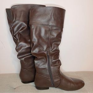 Women's Wide Calf Knee High Pull On Faux Leather Fall Winter Boots | Size 8.5